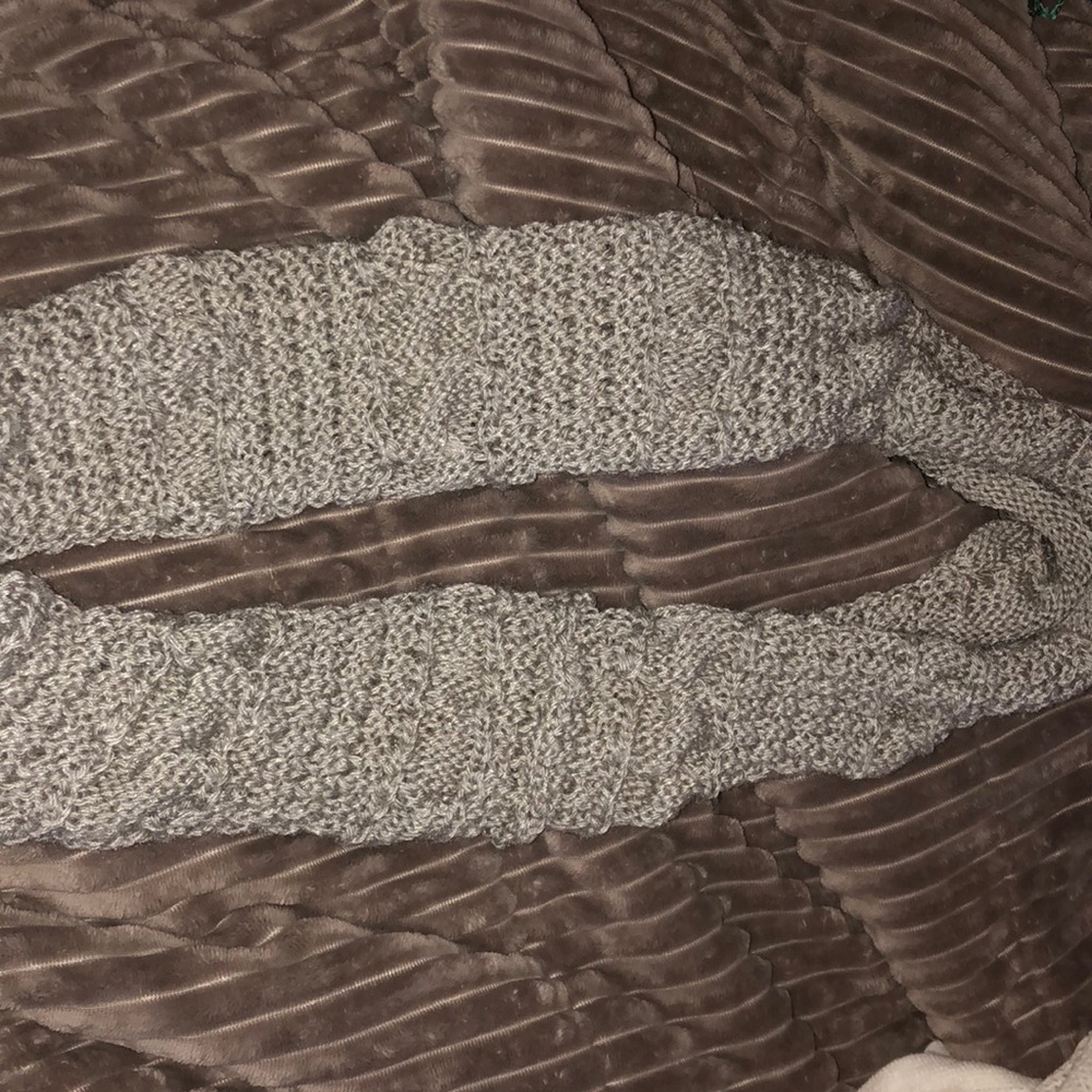 Infinity scarf